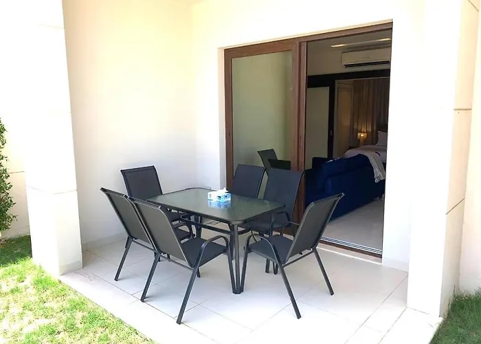 Lake View Luxury Suite, Hawana Resort